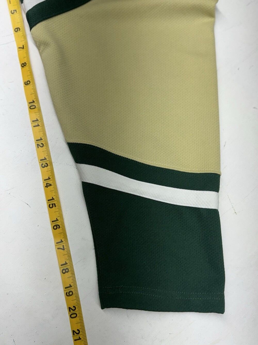 Colorado State Rams NCAA Hockey Jersey Colosseum Athletics Lace Up Green Mens L - Picture 5 of 6